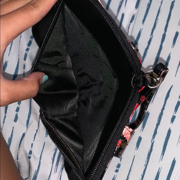 Kelly and Katie wristlet - Picture 4 of 4